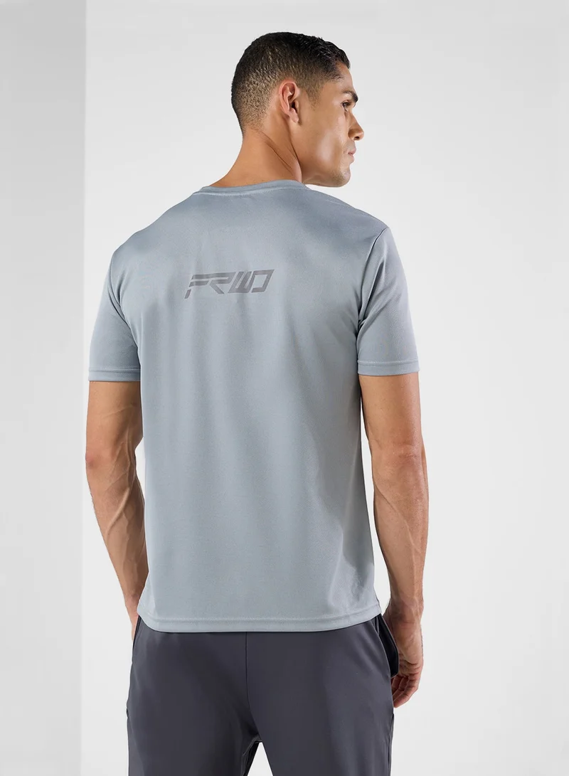 فورورد تيشيرت أساسي رياضي