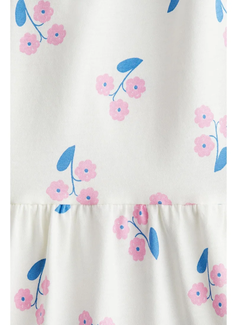 اتش اند ام فستان قطني بأكمام فراشة