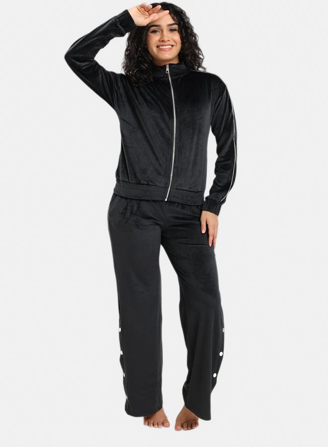 Carina Velvet Straight-Cut Pyjama Set - Image 1