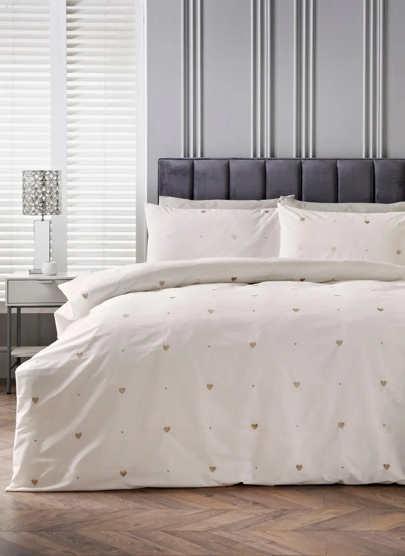 ماتلان Natural Embroidery Heart Duvet Set