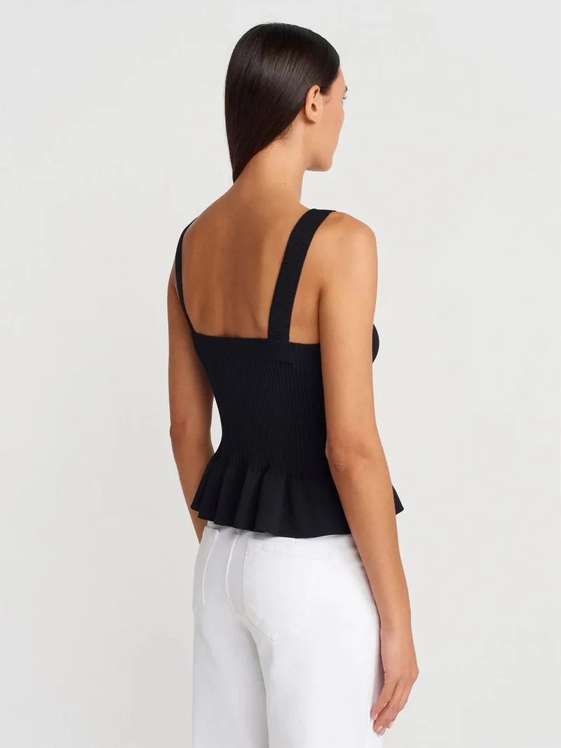 ديلفين Dilvin Fitted Ribbed Sleeveless Square-Neck Blouse