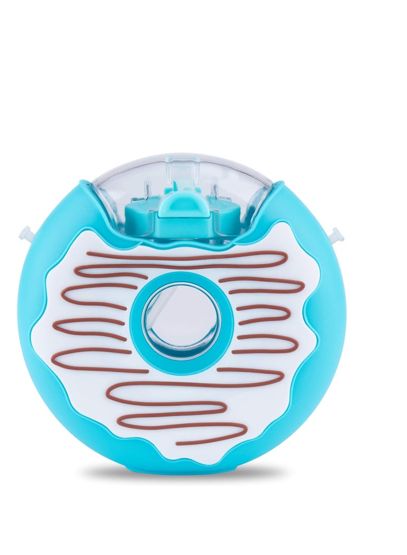 سيوسي زجاجة مياه للأطفال، زجاجة مياه دونات مع ماصة للأطفال، كوب رياضي خالٍ من مادة BPA ومانع للتسرب مع ماصة، زجاجة مياه للأطفال الصغار مع حزام كتف للأماكن الخارجية والمدرسة (أزرق) - Image 1