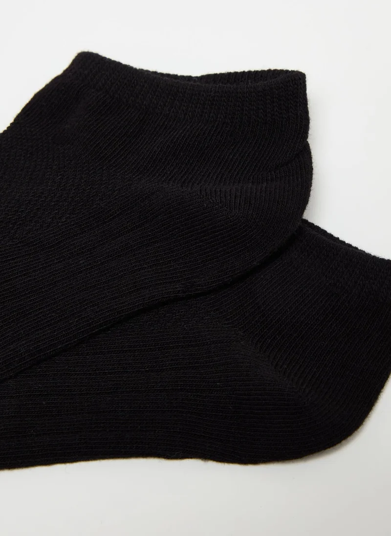 او في اس Three-Pair Pack Stretch Shoe Liners