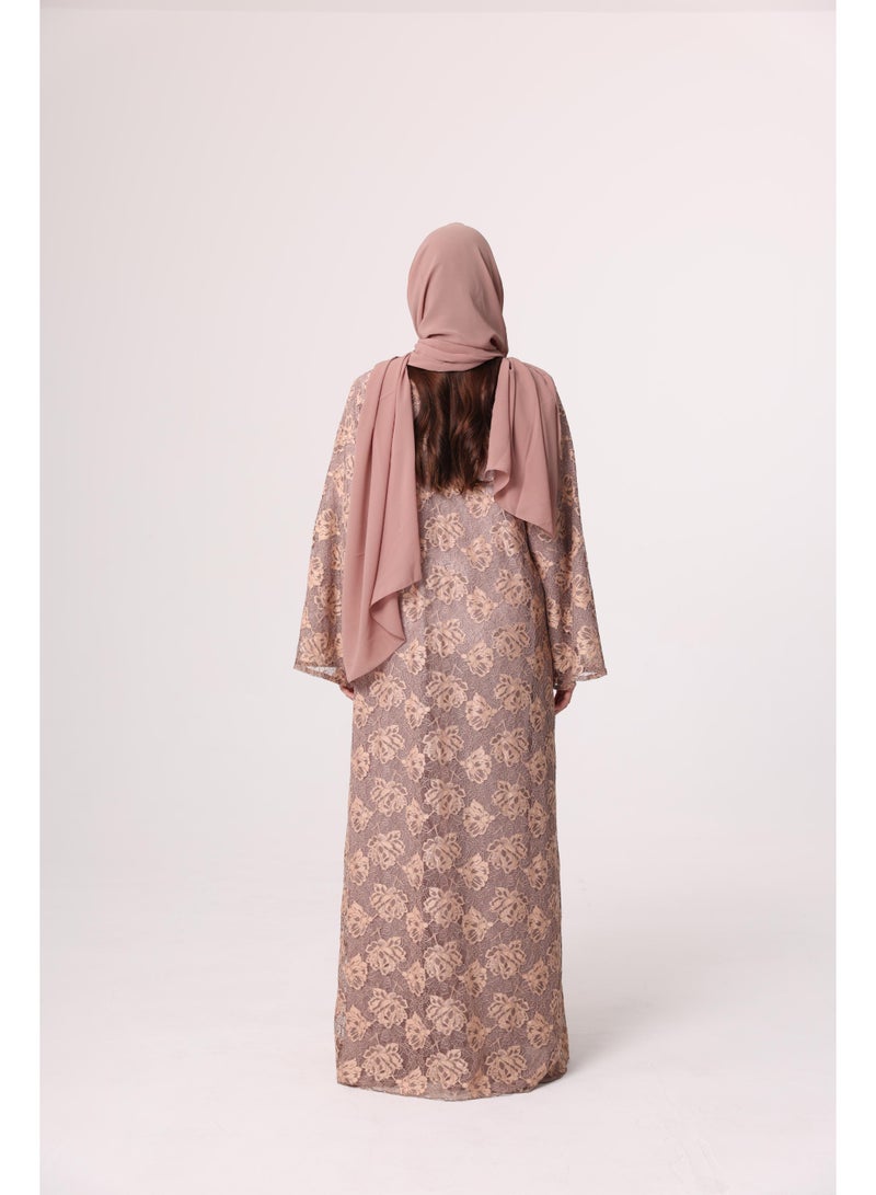 اكسا عباية طبقات بتصميم دانتيل زهري ملون - Image 3