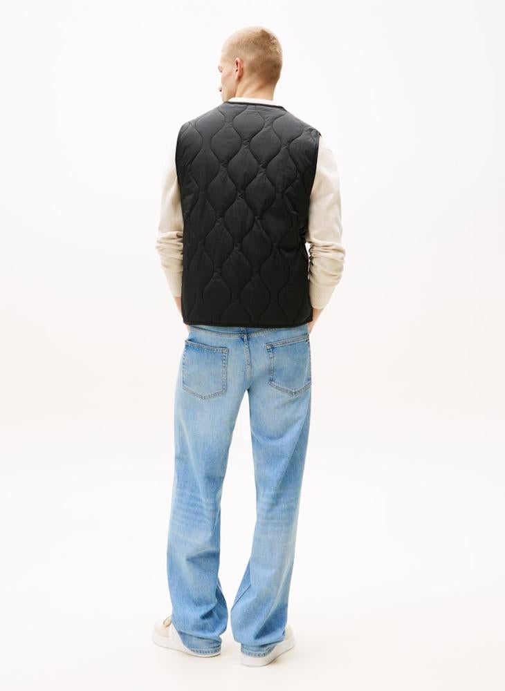 TOMMY JEANS Lightweight Water Repellent Onion Quilted Gilet - Image 2