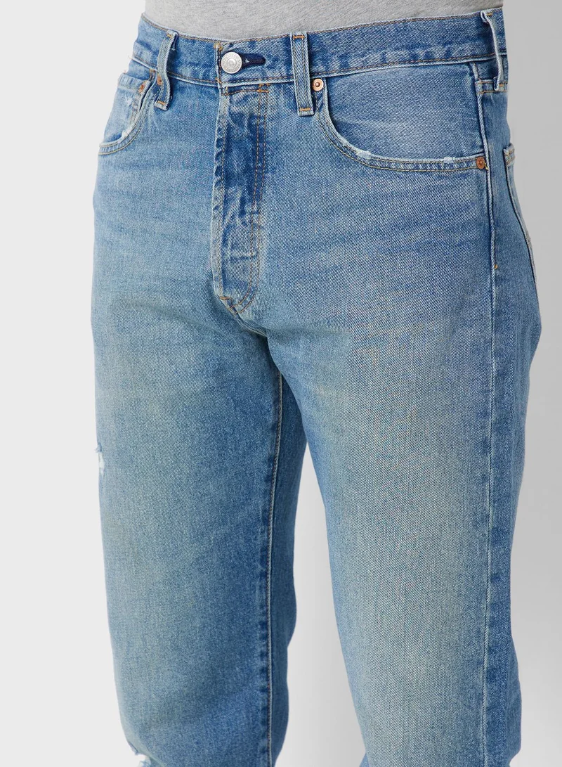 Levi's Mid Wash Relaxed Fit Jeans