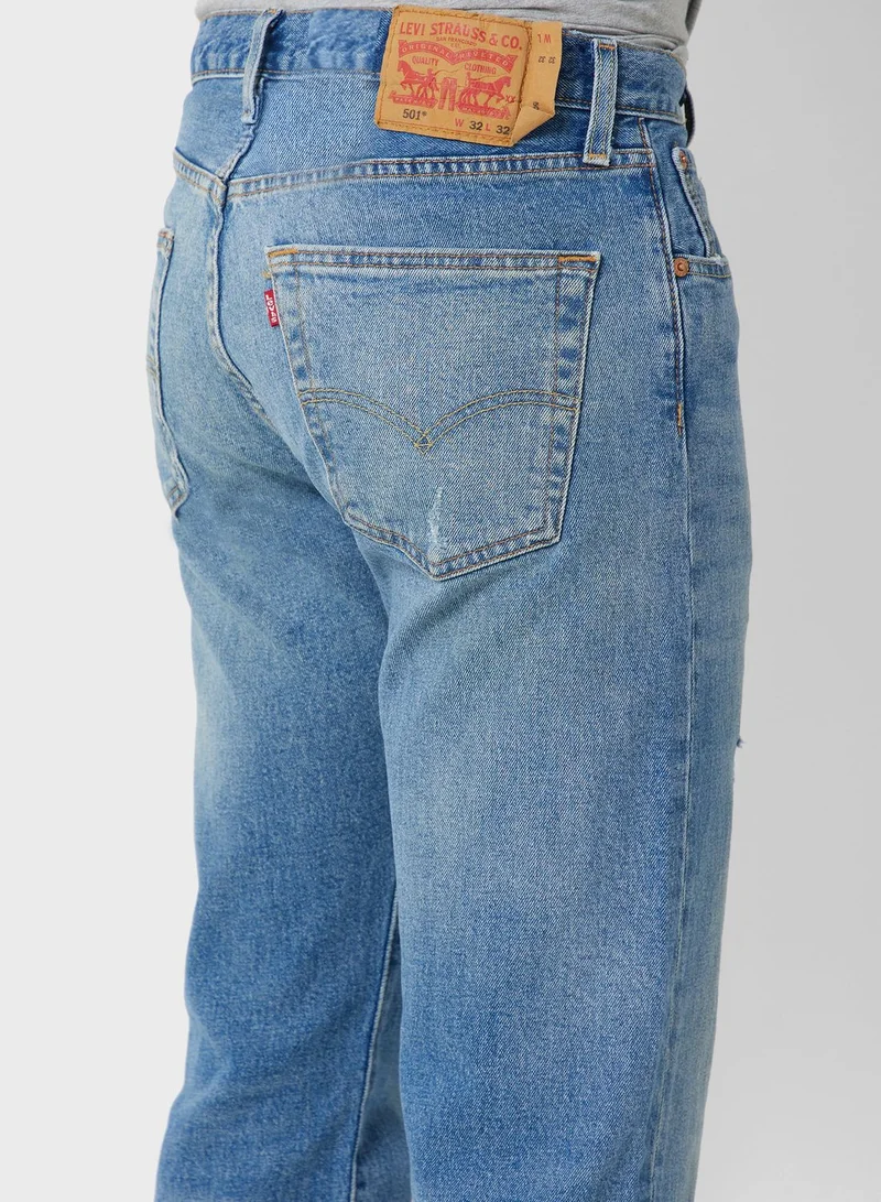 Levi's Mid Wash Relaxed Fit Jeans