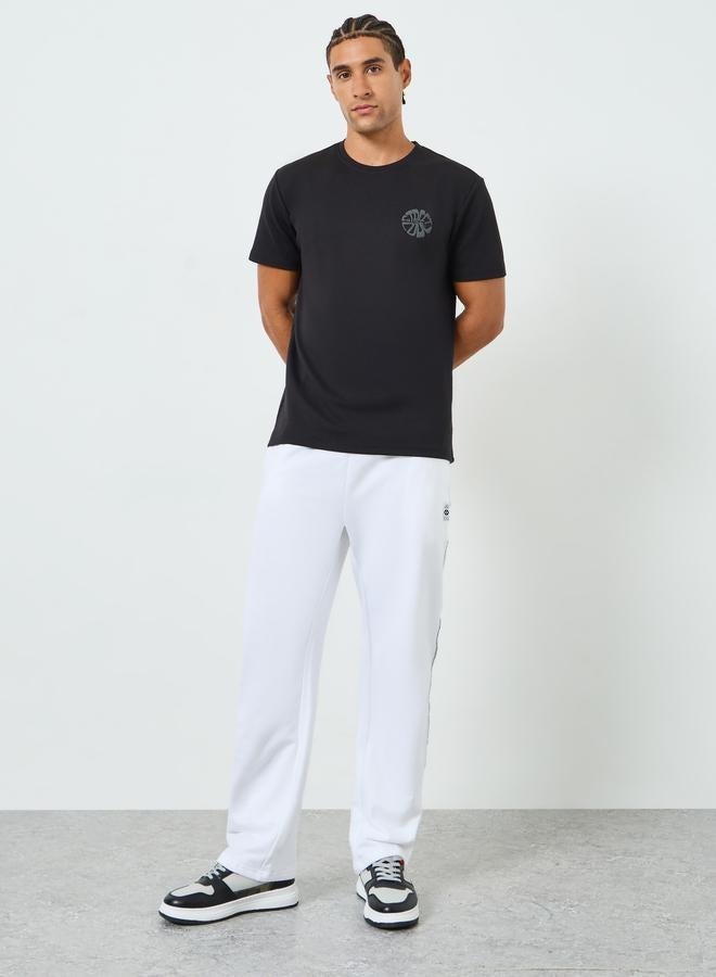 Styli Men Black Graphic Print Crew Neck T-Shirt - Image 2