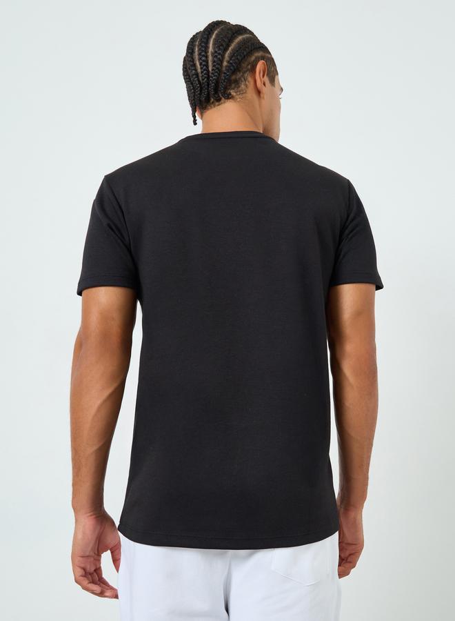 Styli Men Black Graphic Print Crew Neck T-Shirt - Image 4