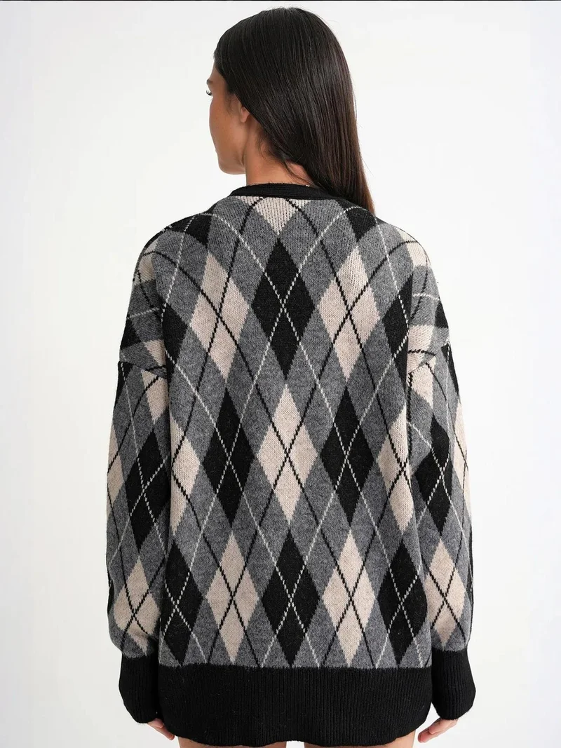 Mixray Black Mixray Oversize Argyle V-Neck Buttoned Cardigan for Women | Best Price UAE