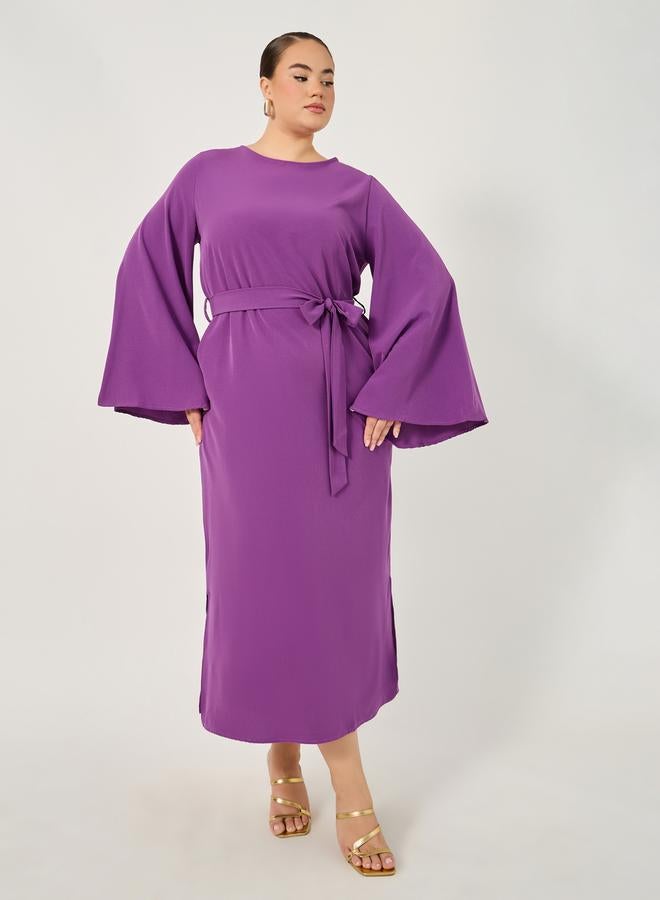 Styli Plus Size Solid Tie Belt Shift Maxi Dress with Side Slit - Image 2