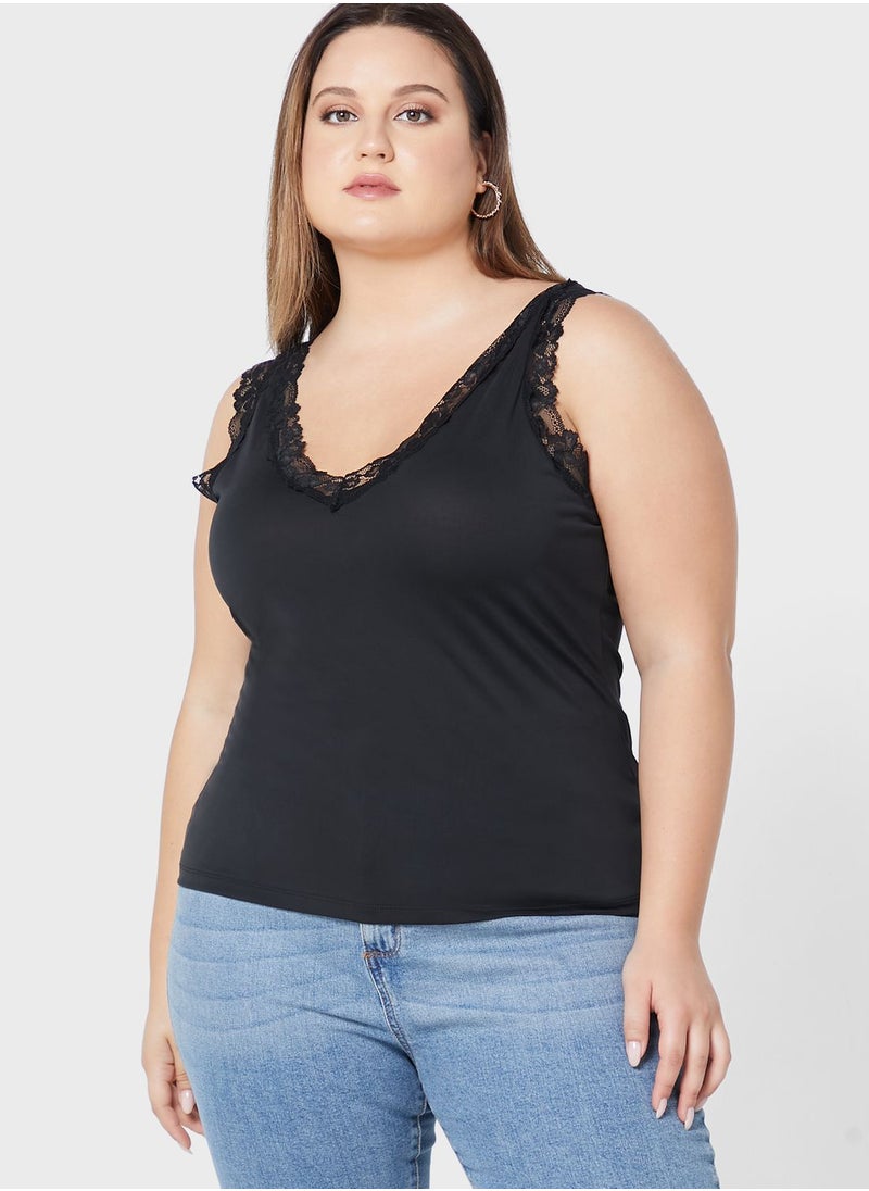 Vero Moda Curve - Lace Detail Knitted Top - Image 1