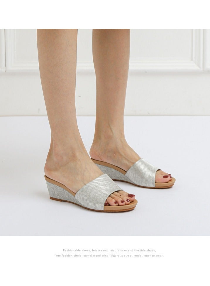 KUYING Sandals Are A Versatile Summer Item  - Image 4