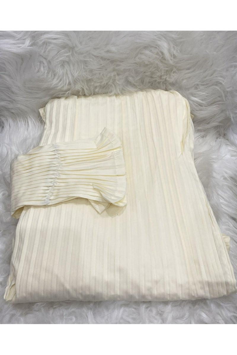 Prayer sheet with attached scarf in a soft and cool design to give you comfort 