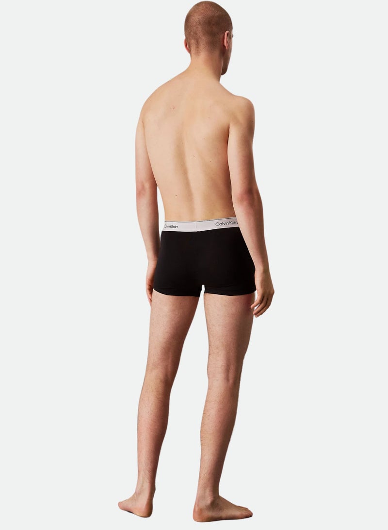 كالفن كلاين مجموعة من 3 سراويل داخلية من القطن الممدود - Image 3