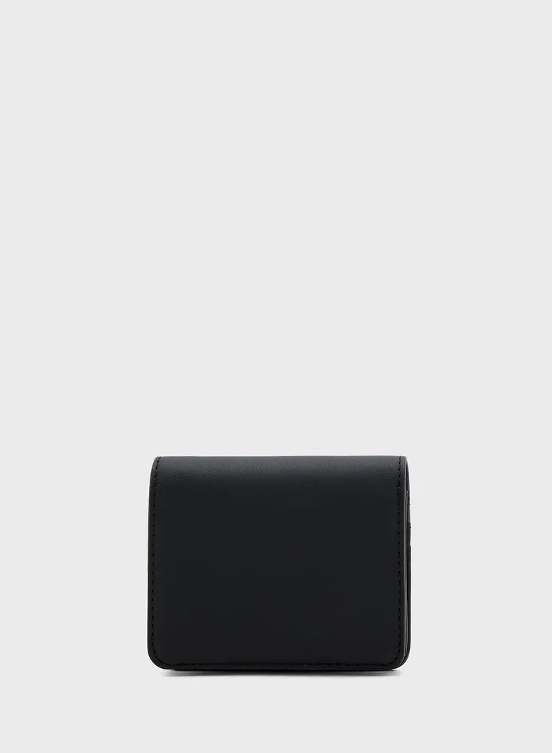 لوف موسكينو Logo Detailed Flap Over Wallet