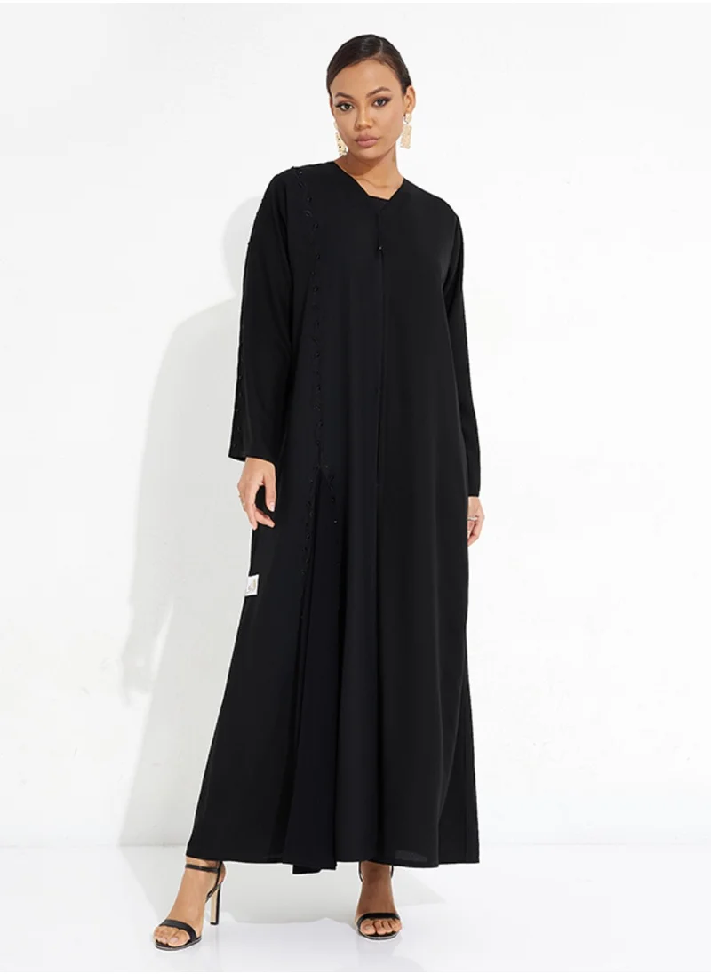 روزيت عباية Stylish Black Abaya in Classic CH-Style