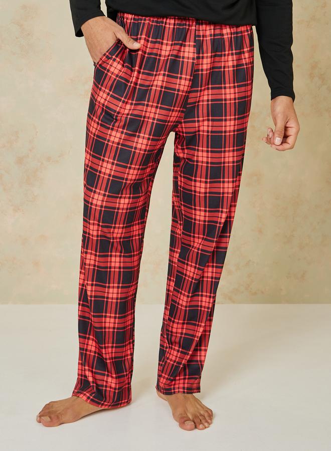 Styli Styli Slogan Print Long Sleeves T-shirt and Checked Pyjama Set  - Image 5