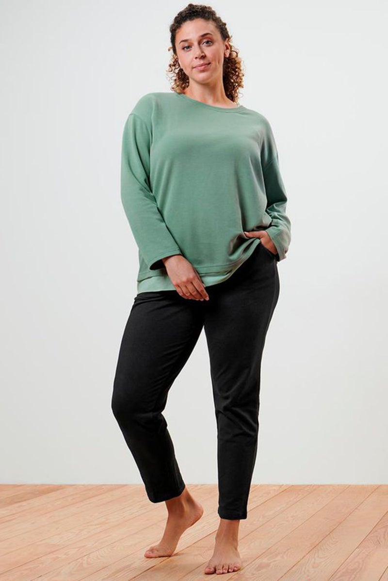 Tchibo بلوزة تدريب طويلة الأكمام للنساء، لون أخضر فاتح - Image 1