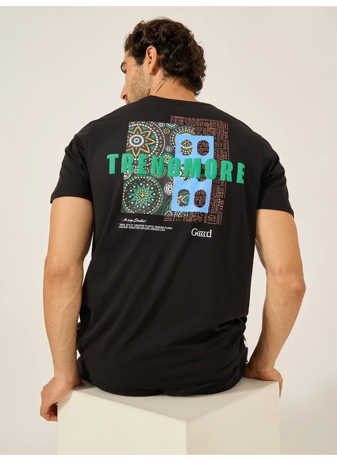 فورت كولينز Fort Collins Men Black Graphic Printed Short Sleeve Regular Fit T-Shirt