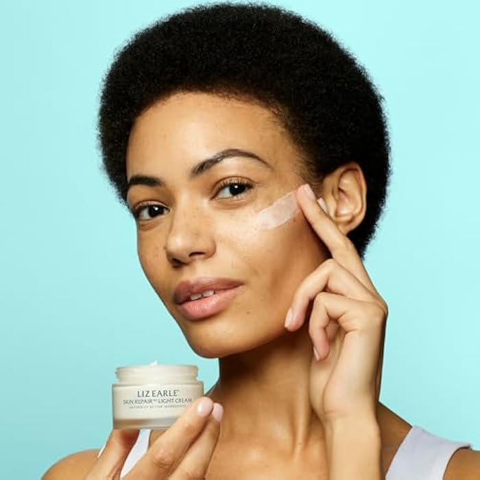 Liz Earle Skin Repair Light Face Cream - Hydration-Boosting Face Moisturizer with a Silky, Lightweight Texture - Balances & Hydrates Skin for a Healthy, Radiant Glow (50 ml) - Image 3