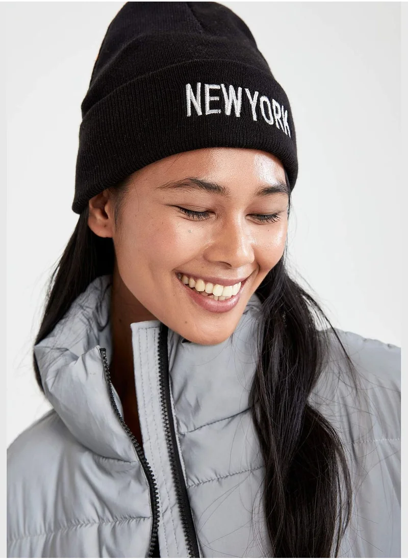 DeFacto New York Print Knit Beanie