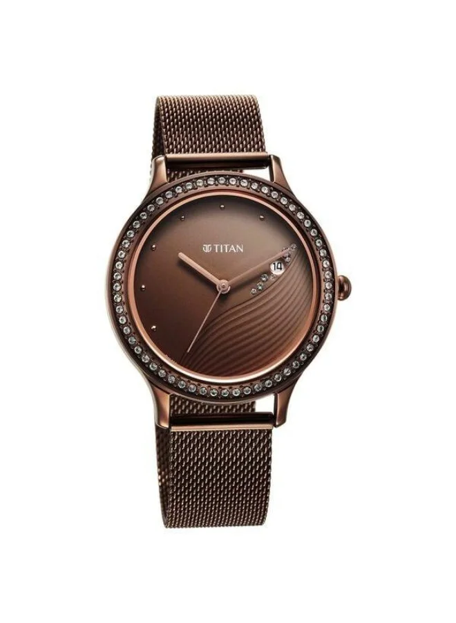 تيتان ساعة تيتان بنفسجي نسائية بقرص بني كوارتز بعقارب وتاريخ وسوار ستانلس ستيل بني