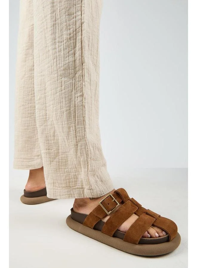 Brancato Women's Genuine Leather Buckle Banded Sabo Taba Slippers.
