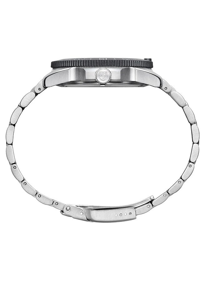 Luminox ساعة يد للجنسين من الفولاذ المقاوم للصدأ على شكل دائري - XS.3122 - 44 مم  - Image 3