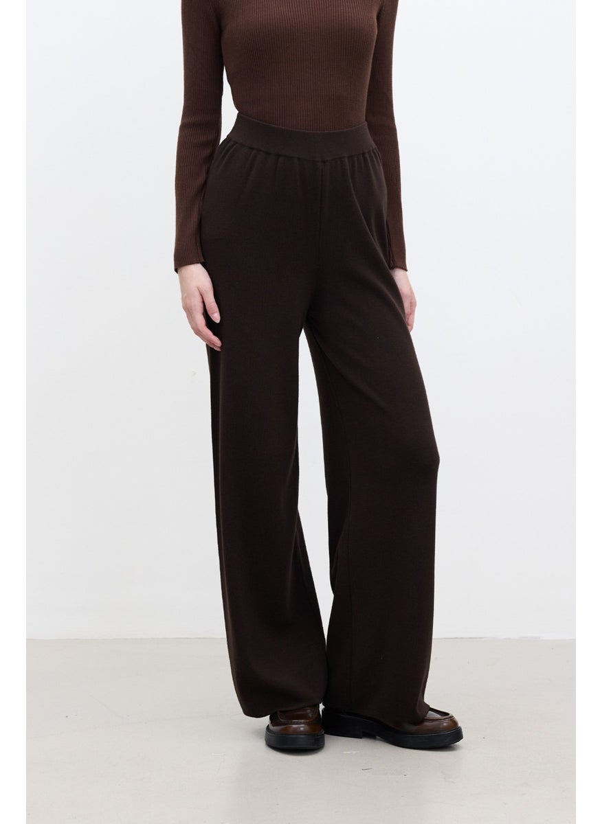 Manuka - Straight Leg Knit Trousers Brown - Image 1