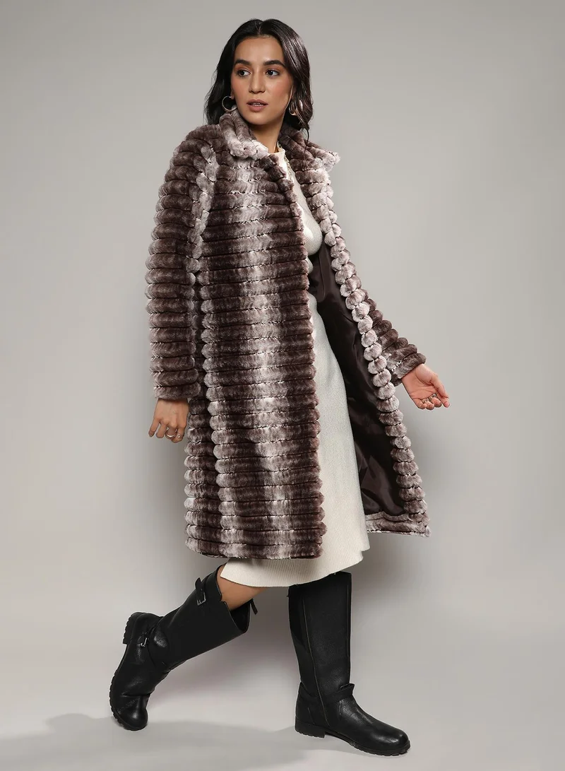 كامبوس سوترا Women's Ivory White & Chocolate White Ombre Ripple Long Coat