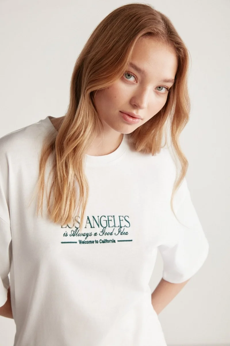GRIMELANGE Janna Women's City Themed Front and Back Print Detail Oversize Fit Crew Neck White / Green T-shirt