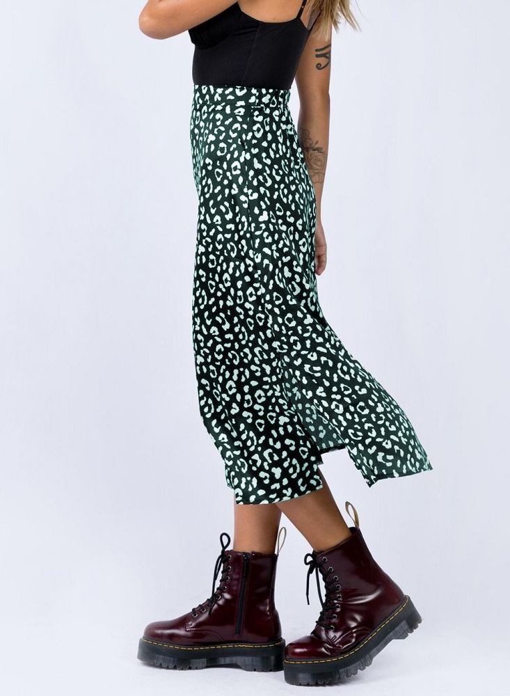 Loquat Women High Waist Skirt Leopard Print Midi Beach Side Slit Skirt Green  - Image 2