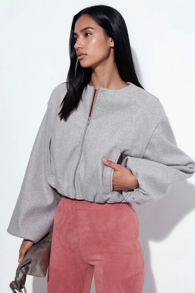 بوسيم BUSEM Crop Gabardine Jacket with Zipper and Pocket