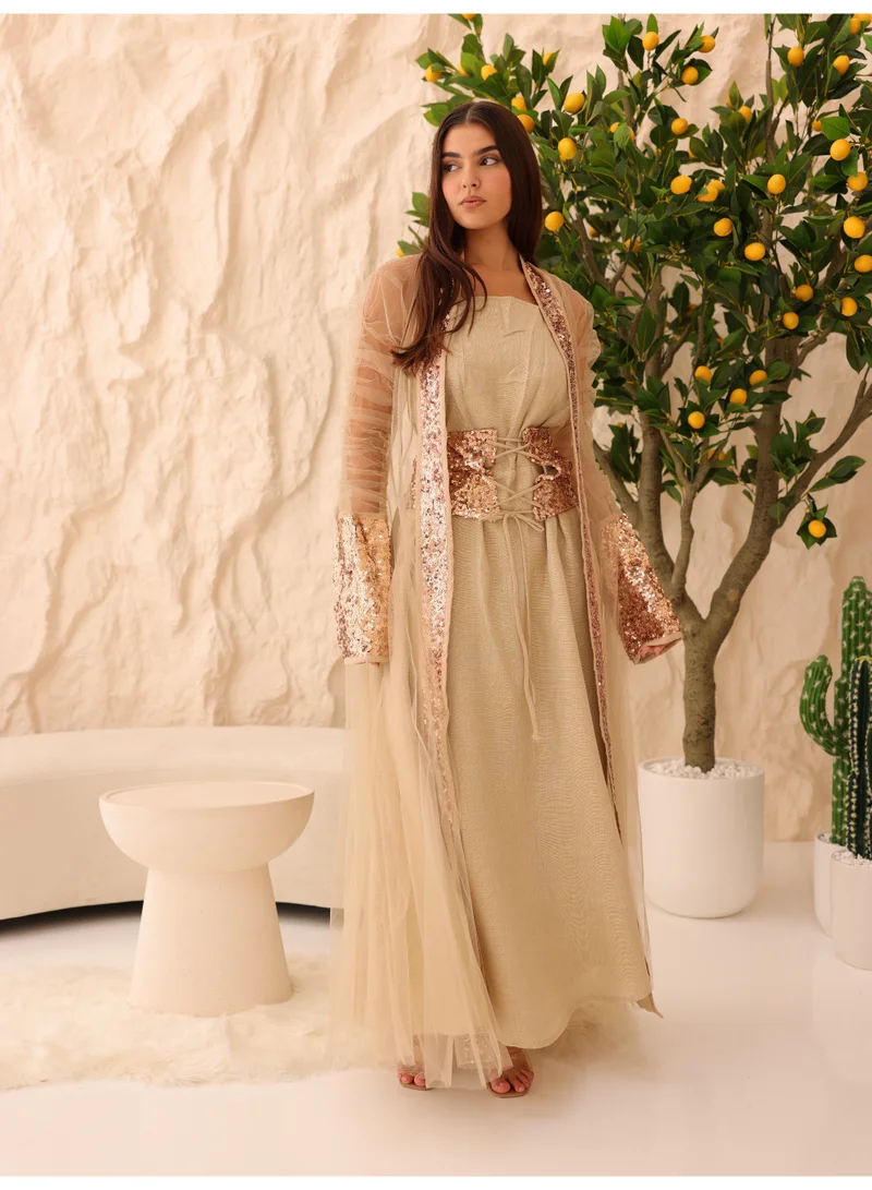 اكسا طقم من قطعتين فاخر مزين بالترتر وأكمام من التول