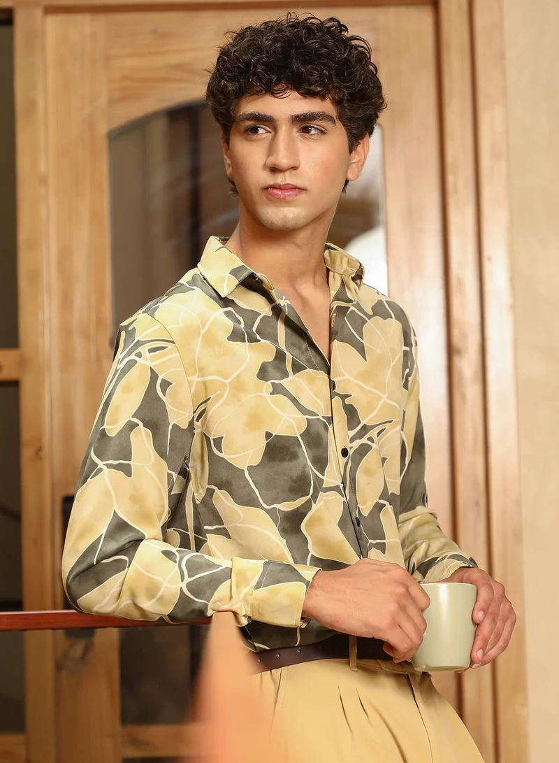 كامبوس سوترا قميص رجالي مطبوع بنقوش فنية بياقة واسعة وأكمام طويلة بأزرار وحافة منحنية وطبعة زهور من نسيج منسوج للملابس الكاجوال والسهرة باللونين الأخضر والأصفر