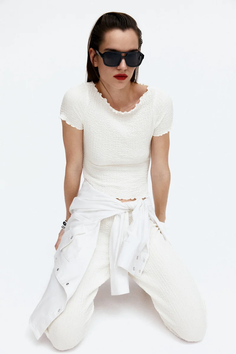 اتش اند ام بلوزة مجعدة