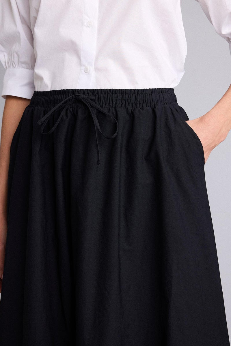 DeFacto Black Woman Balloon Fit Poplin Normal Waist Midi Skirt Casual - Image 5