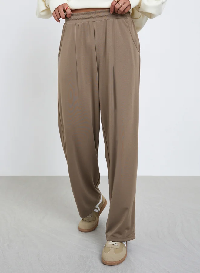 Styli Styli Women Brown Relaxed Wide Leg Trousers