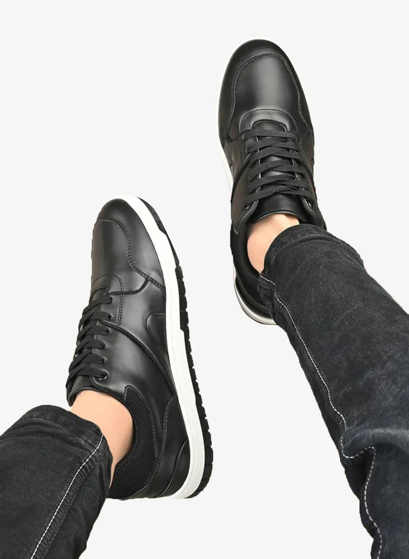 ستايلي اكتيف سنيكرز برباط بنعل مجرد