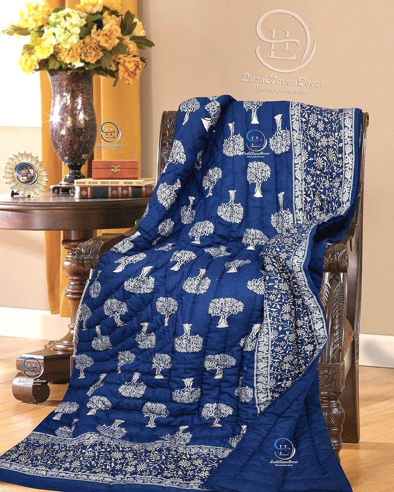 THROWS HOME DECOR أغطية ديكور المنزل 400 TC جايفوري راجستاني تقليدي خفيف الوزن من القطن  لحاف سرير مفرد ناعم جايفوري لحاف شتوي مزخرف بطبعة زهور باللون الأزرق بحجم 55 × 85 بوصة مع مجموعة من 1 - Image 2