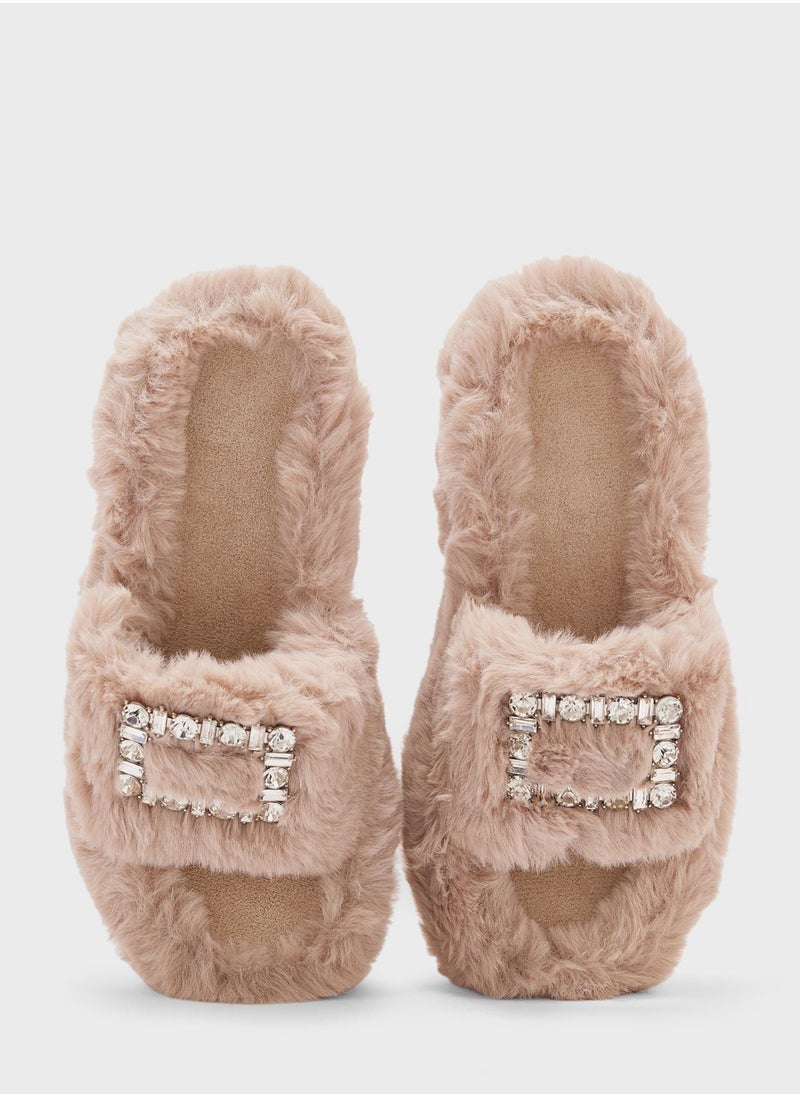 Diamante Fluffy Bedroom Slippers - pzsku/Z45E839F1FB123D1DD7A5Z/45/_/1722529712/19d471cb-b6a6-49f0-8f5a-6023231ffc95