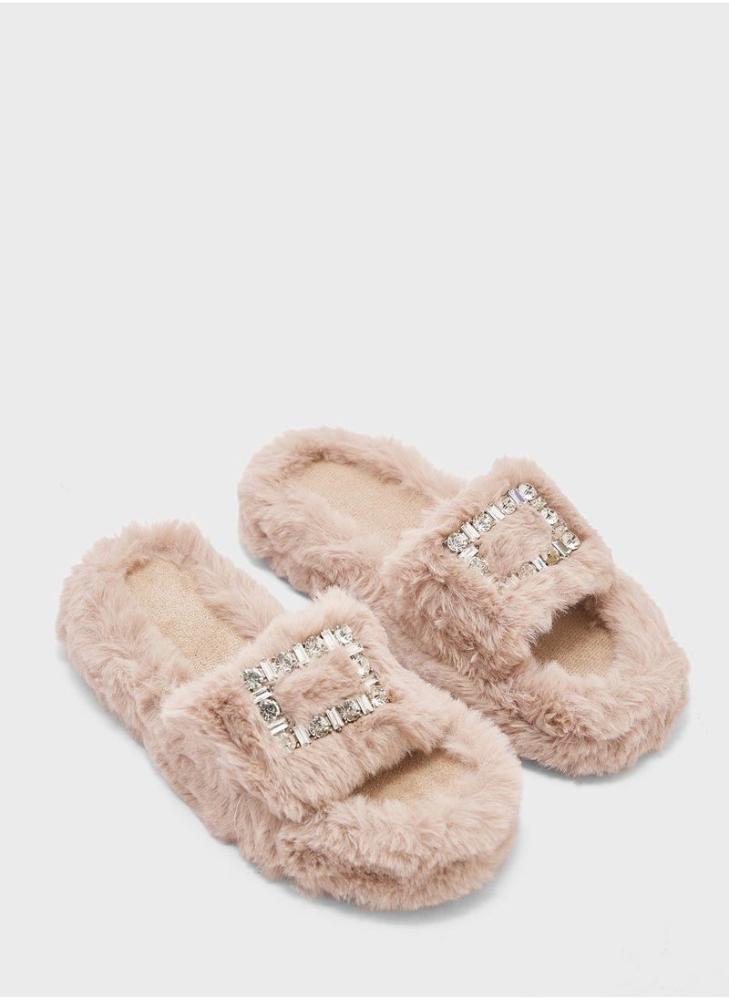 Diamante Fluffy Bedroom Slippers - pzsku/Z45E839F1FB123D1DD7A5Z/45/_/1734618149/c97421eb-5215-48cc-afaa-0a5691c96abb