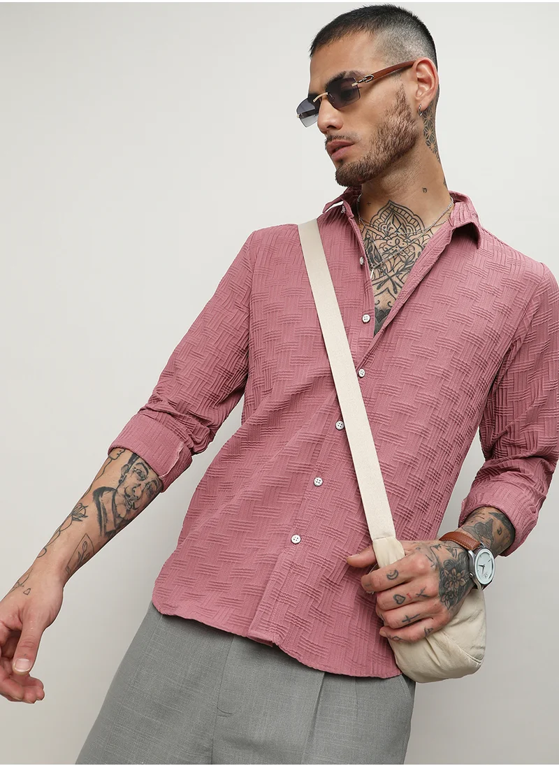 Campus Sutra Men's Nude Pink Self-Design Intertwine Shirt