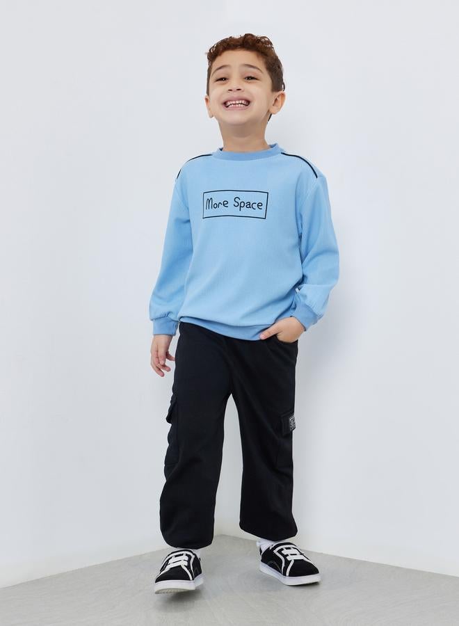 ستايلي سويت شيرت بياقة دائرية وطبعة كتابة - Image 2