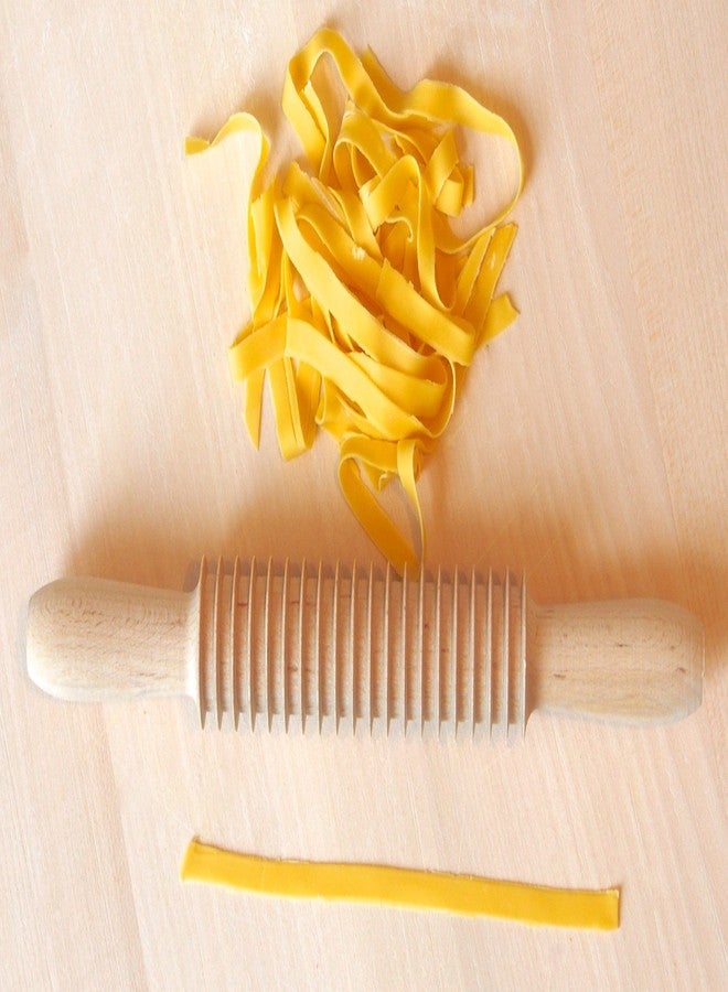Eppicotispai Beechwood fettuccine Cutter Rolling Pin, Large - Image 3