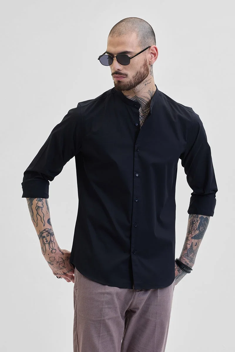سنيتش Black Solid Long Sleeve Slim Fit Casual Shirt