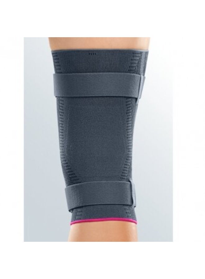 ميدي دعامة ركبة طبية للنساء/الرجال، كم ضاغط لدعم الركبة لعلاج التهاب المفاصل، آلام المفاصل، إصابات الأربطة، تمزق الغضروف الهلالي، التهاب الأوتار، الجري، القرفصاء، الرياضة، اللون فضي، المقاس IV — جينوميدي بلس - Image 3