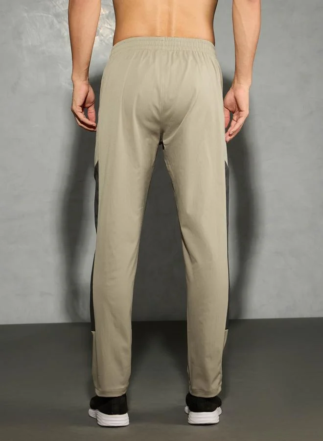 Technosport Technosport Men Brown Relaxed Fit Contrast Panel Track Pants