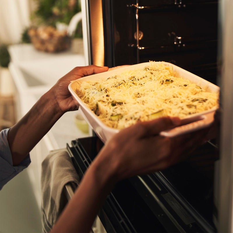 ستوب طقم أطباق خبز مستطيلة من السيراميك من Staub Stoneware Gratins - قطعتين - لون باستيل معكرون وردي - Image 2